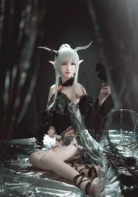 成为足球队的专用公厕_蓝光手机在线观看
